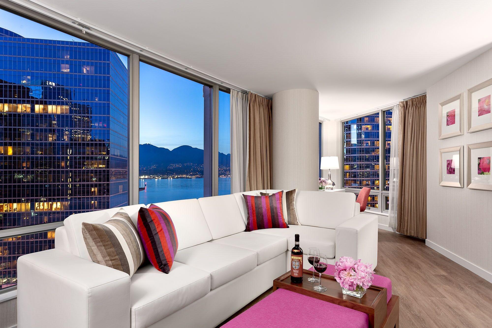 Auberge Vancouver Hotel Екстер'єр фото