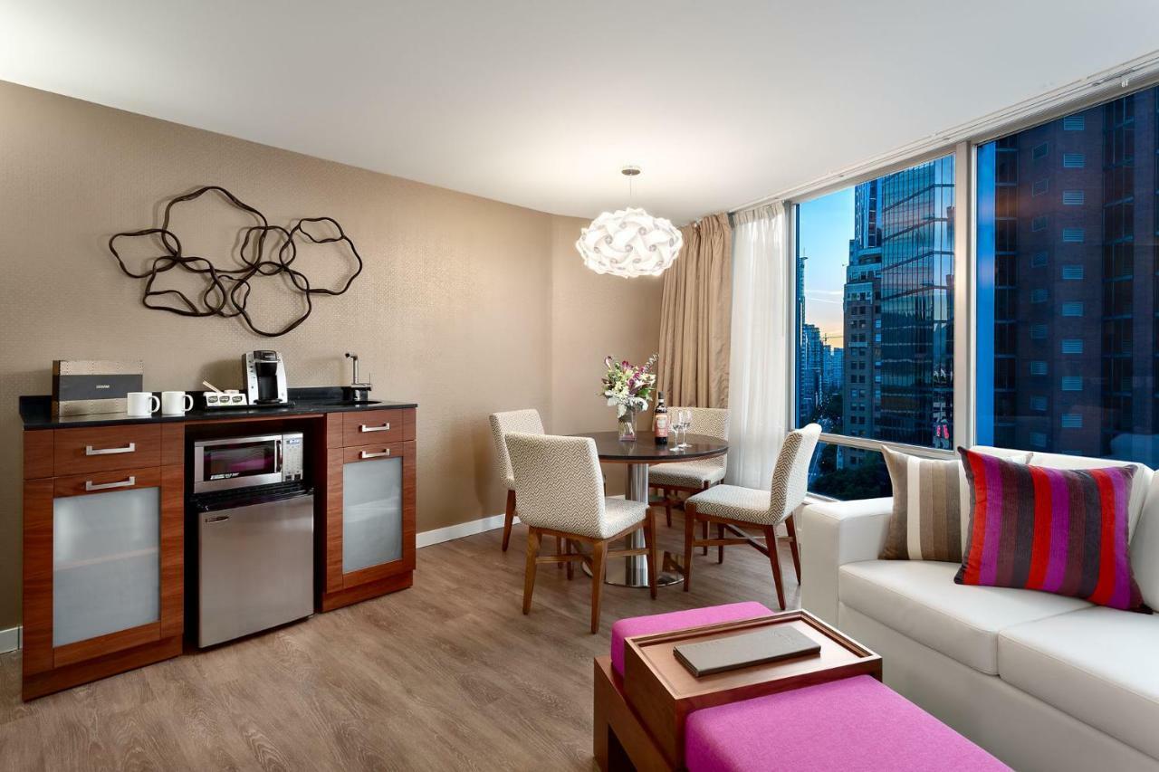 Auberge Vancouver Hotel Екстер'єр фото