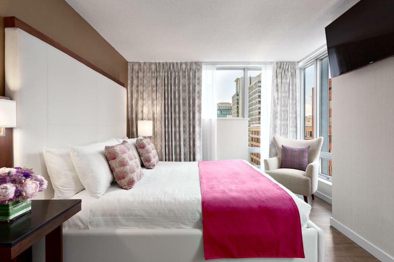 Auberge Vancouver Hotel Екстер'єр фото